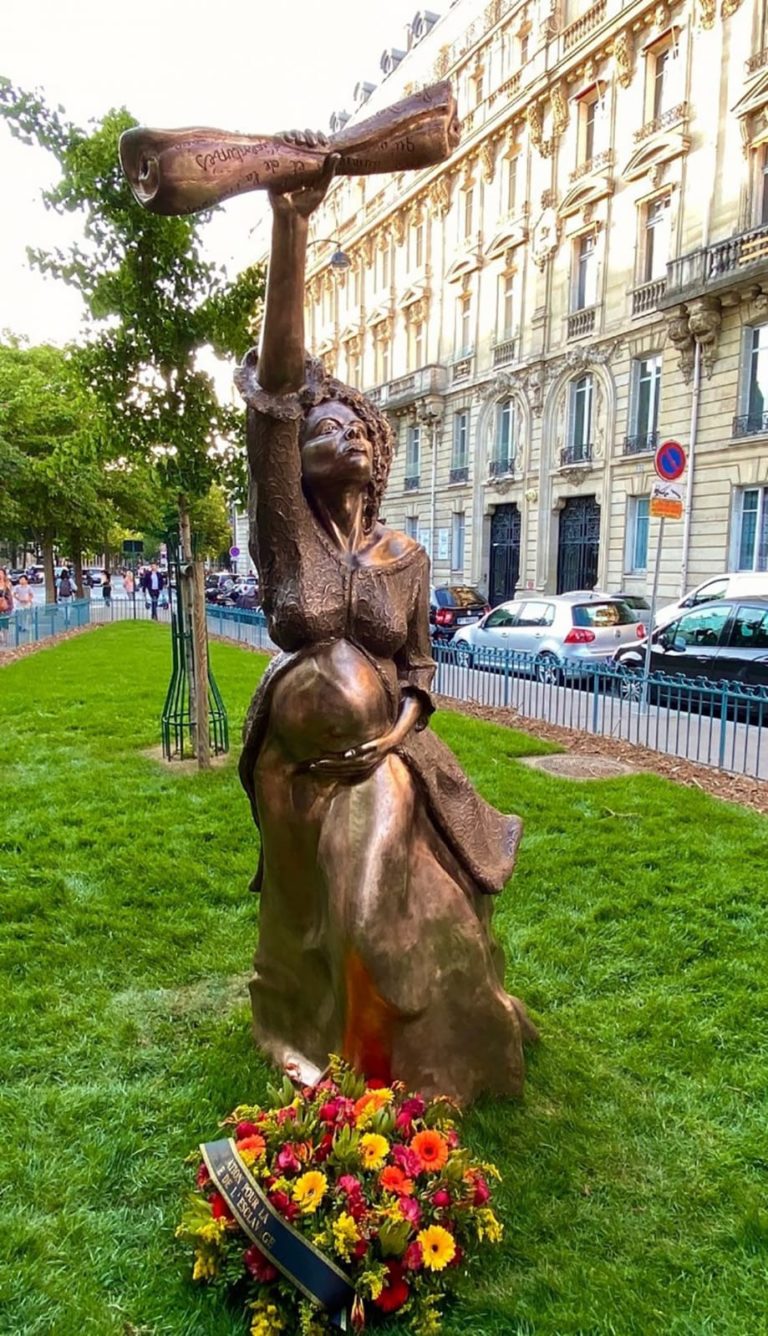 Paris : Inauguration de la 1ère statue en l’honneur d’une femme noire