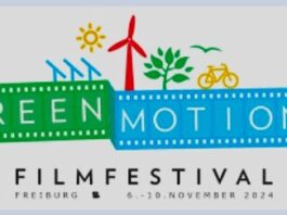 Greenmotions Filmfestival Freiburg 2024: Eröffnungsabend mit Gästen und immersiven Projektionen.